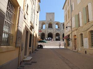 2022 07 UN AIR DE VACANCES 16 DU COTE D ARLES (67)
